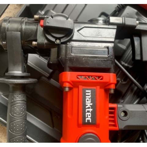 Máy khoan đục bê tông Mktec kèm 2 mũi đục